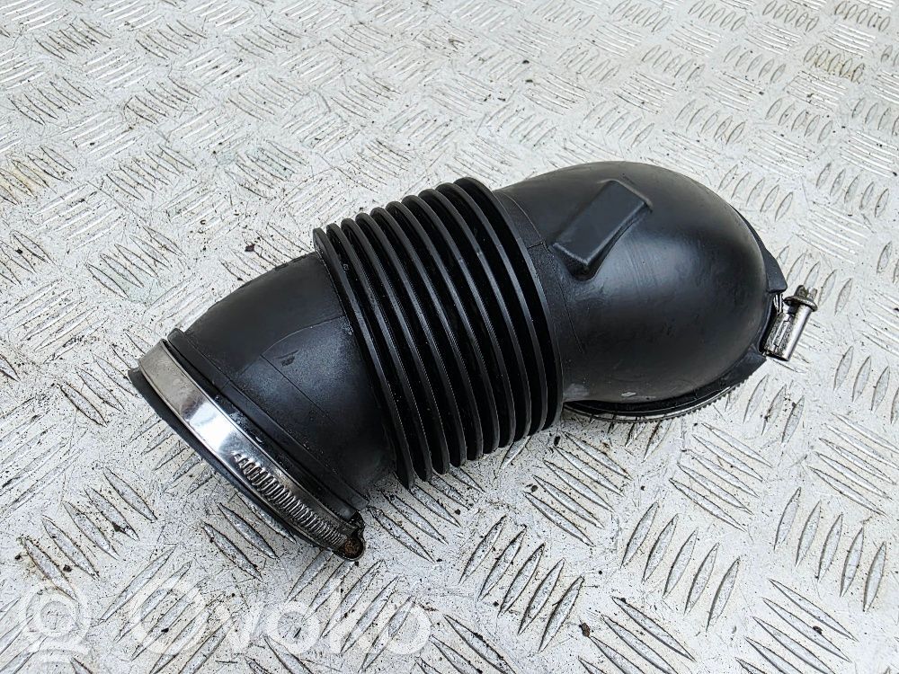 BMW 5 E60 E61 Air intake duct part 