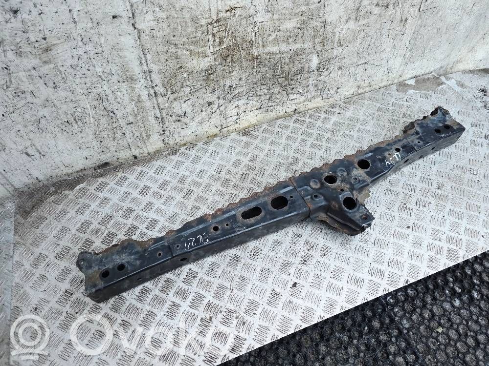 Engine mounting bracket