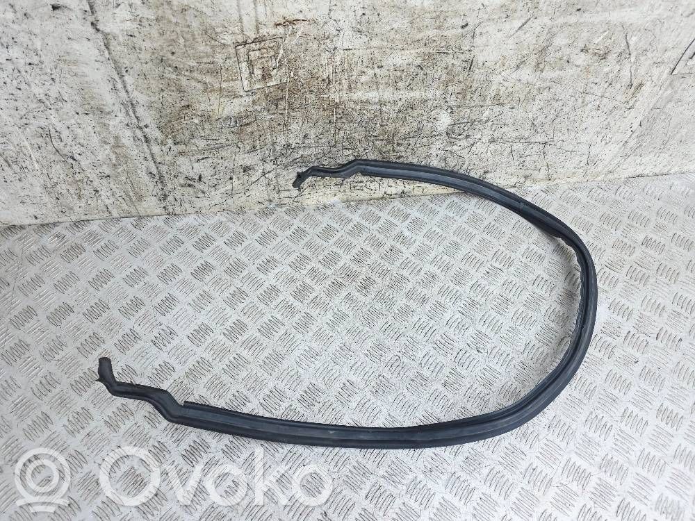 BMW 5 E60 E61 Engine compartment rubber 