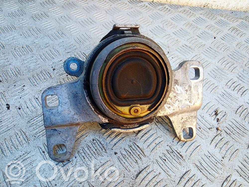 Volvo V40 Engine mount bracket 