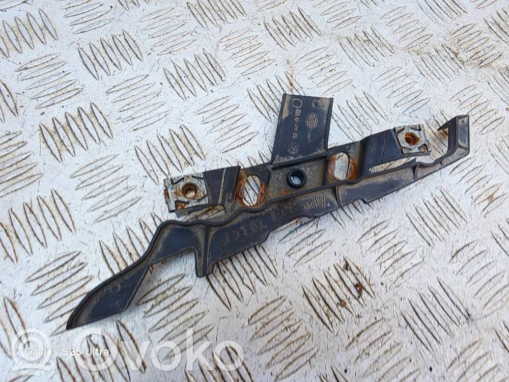 Audi A8 S8 D3 4E Front bumper mounting bracket 