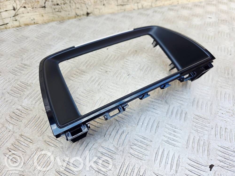 Mazda 6 Radio/GPS head unit trim 