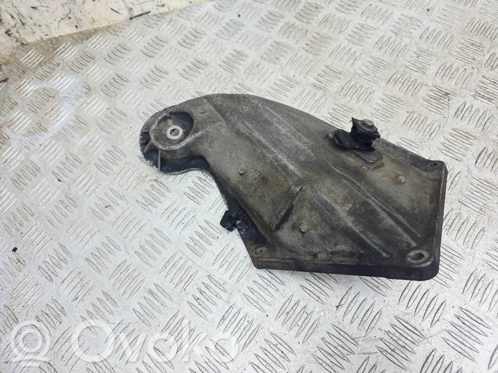 BMW X5 E53 Engine mounting bracket 