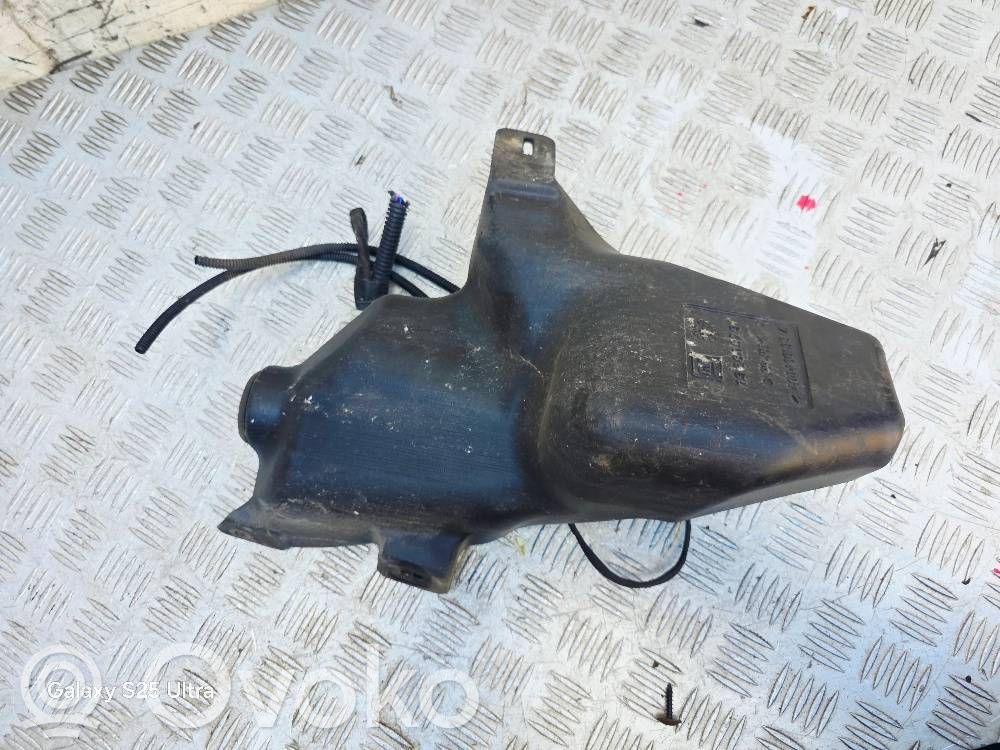 Opel Astra J Langų skysčio bakelis 