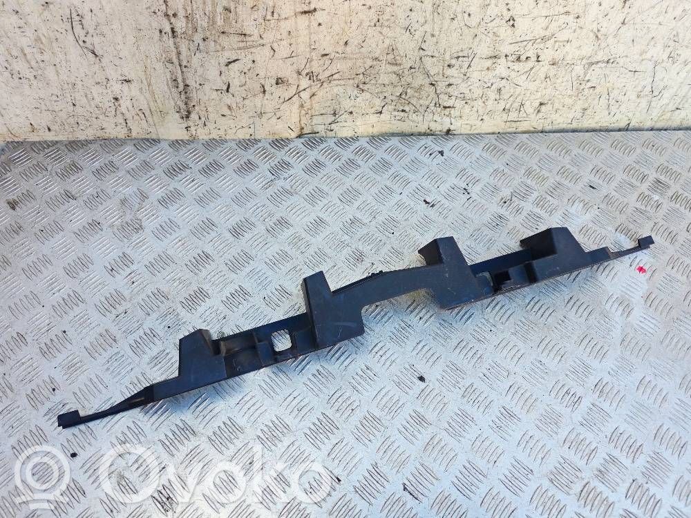 Opel Astra J Radiator trim 