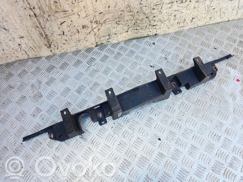 Opel Astra J Radiator trim 