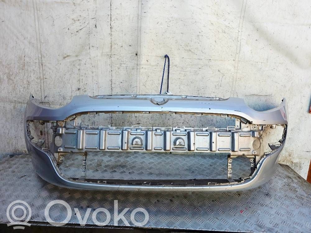 Fiat Punto Evo Zderzak przedni 