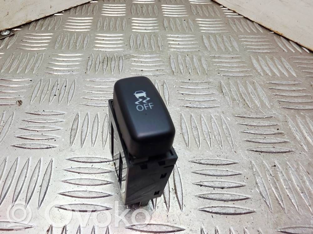 Mitsubishi ASX Comutator controlul tracțiunii (ASR) 