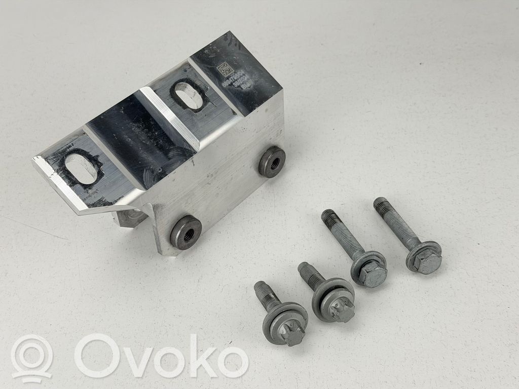 Front subframe   6894796,382024