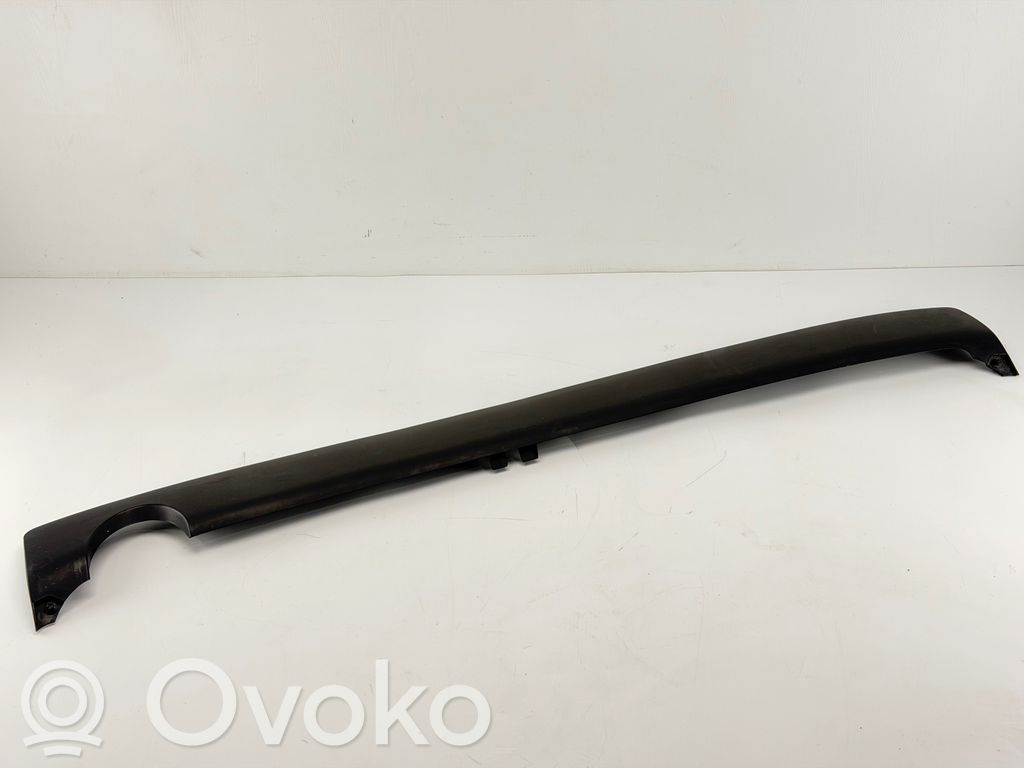 BMW 3 E36 Apatinė bamperio dalis 