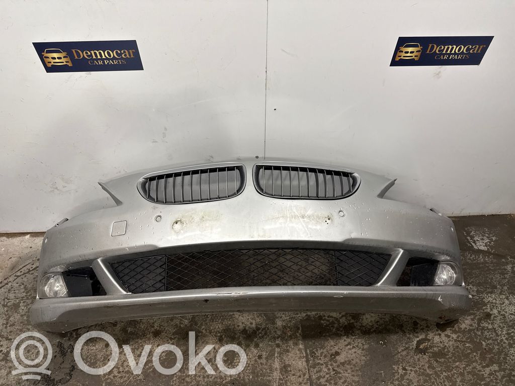 BMW 6 E63 E64 Priekinis bamperis 
