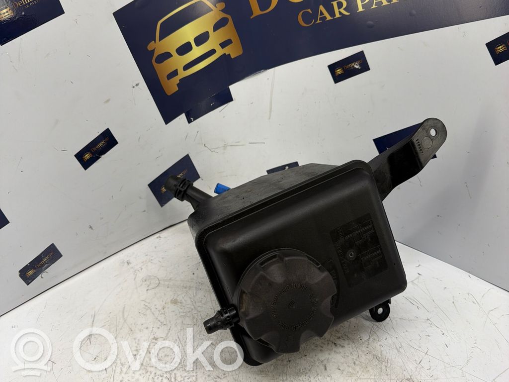 BMW 5 E60 E61 Aušinimo skysčio išsiplėtimo bakelis 