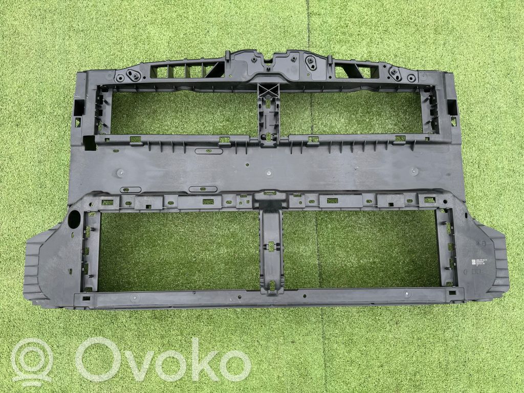 Ford Focus Jäähdyttimen kehyksen suojapaneelin kiinnike 
