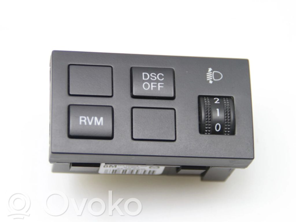 Light switch   G33C66170A