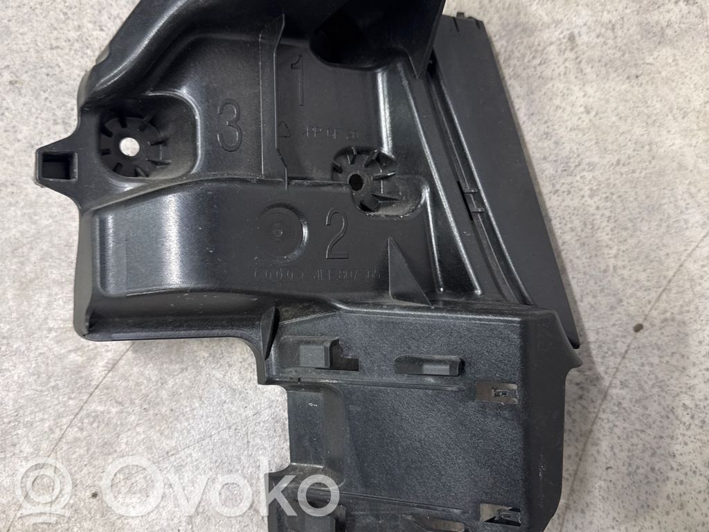 Audi e-tron Takapuskurin kannake 