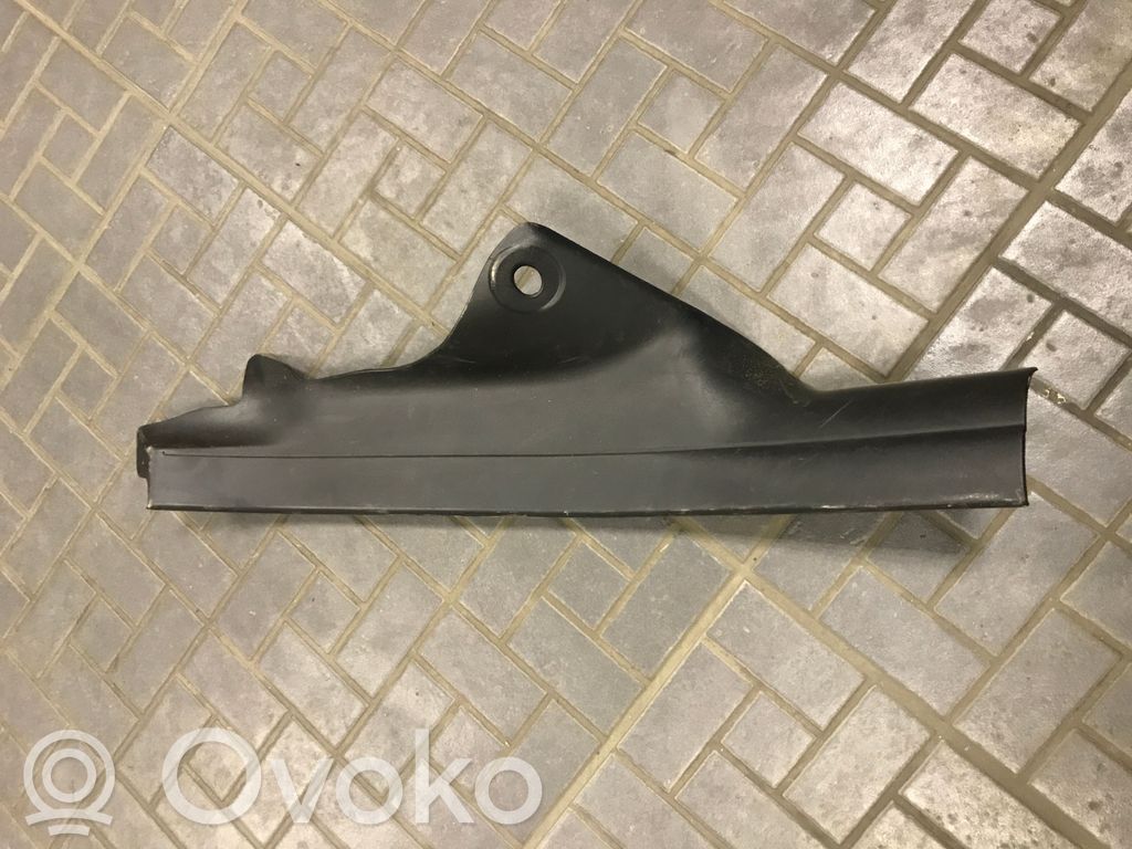 BMW 1 E81 E87 Moldura protectora del borde trasero 