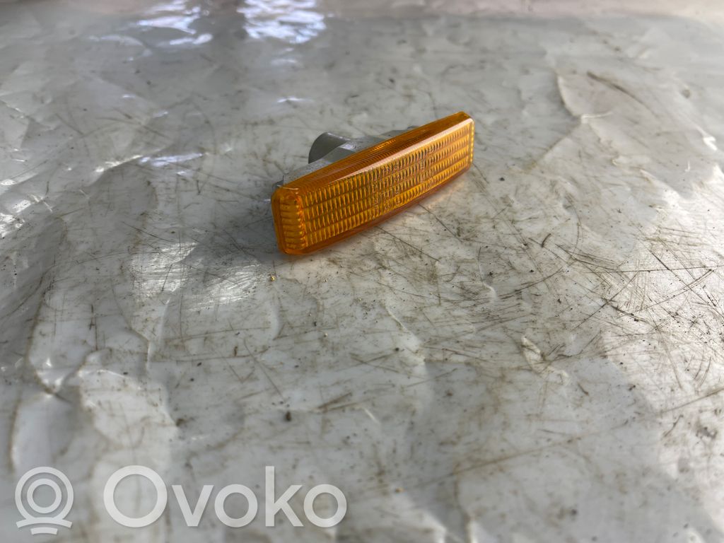 BMW 5 E39 Front fender indicator light 