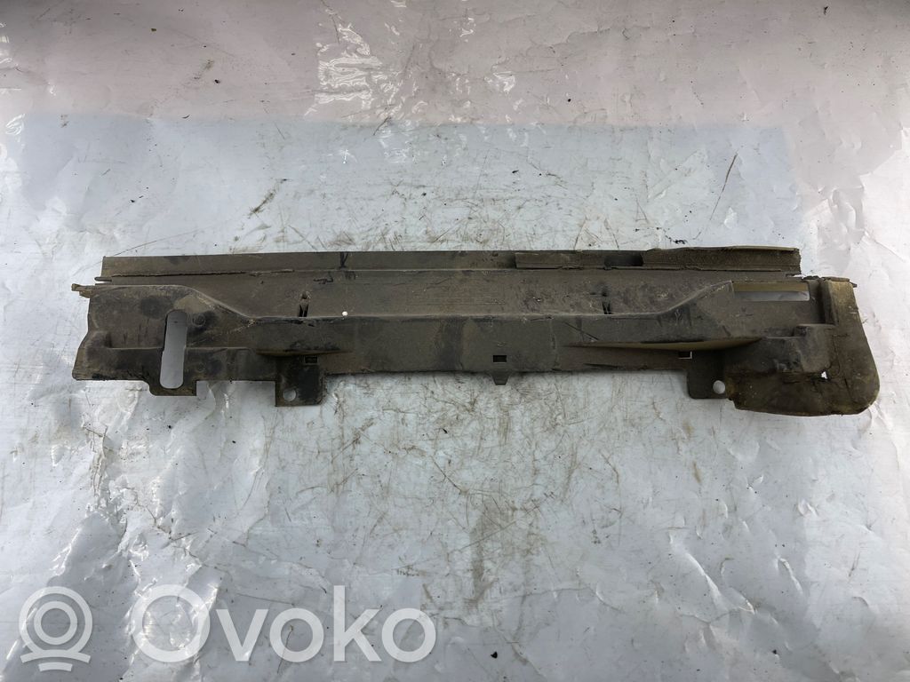 BMW 3 E46 Viršutinė dalis radiatorių panelės (televizoriaus) 