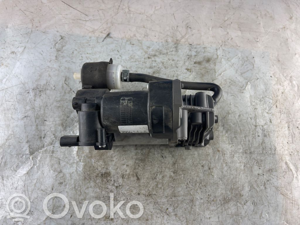 Jaguar XJ X351 Air suspension compressor/pump 