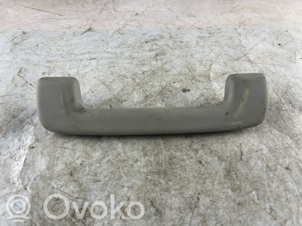 Audi A8 S8 D3 4E Rankenėlė priekinė 