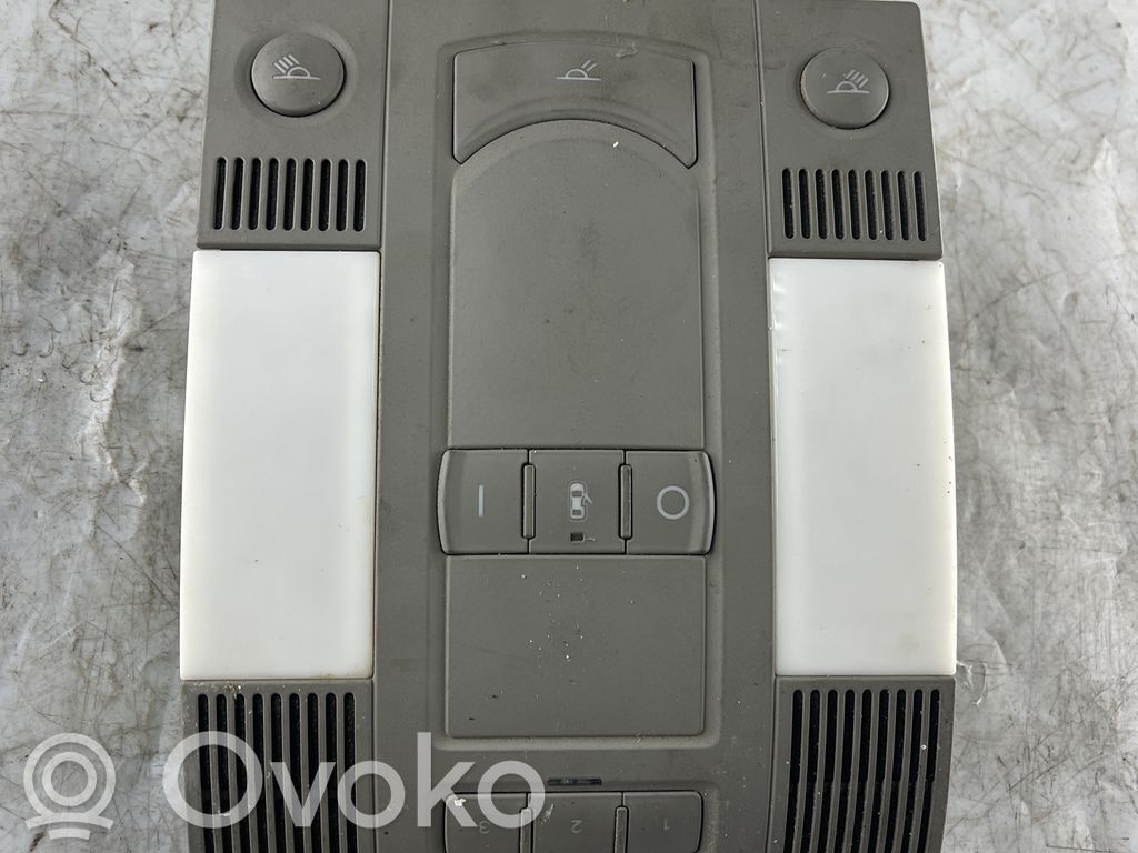 Audi A8 S8 D3 4E Front seat light 
