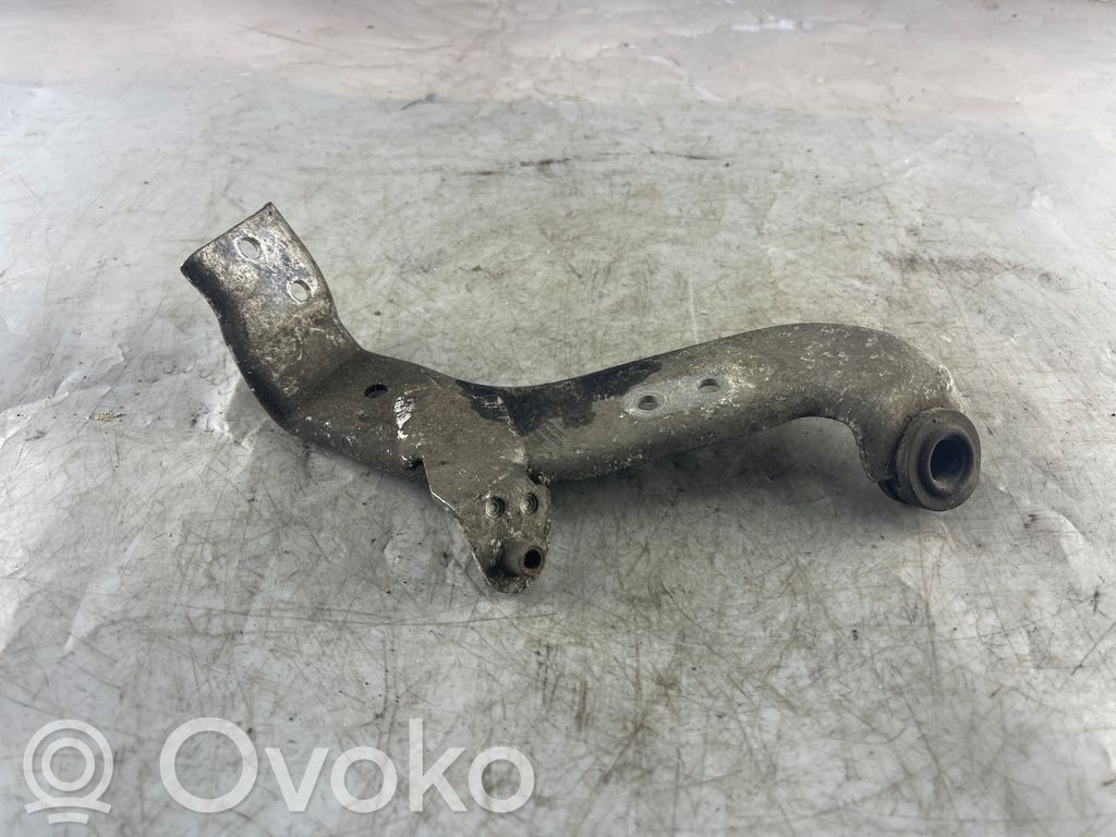 Audi A8 S8 D3 4E Intercooler pipe mounting bracket 