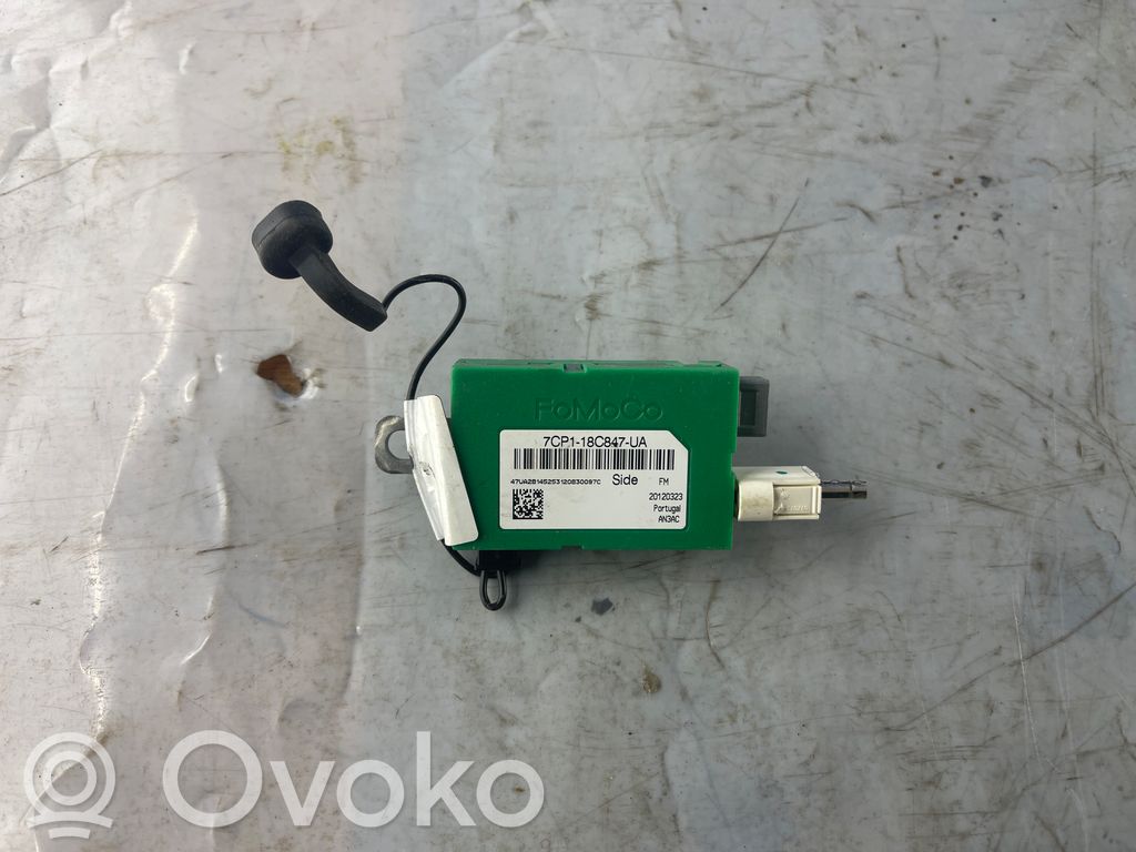 Ford Focus Antenas pastiprinātājs 