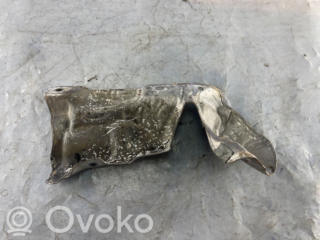 Ford Focus Bouclier thermique d'échappement 