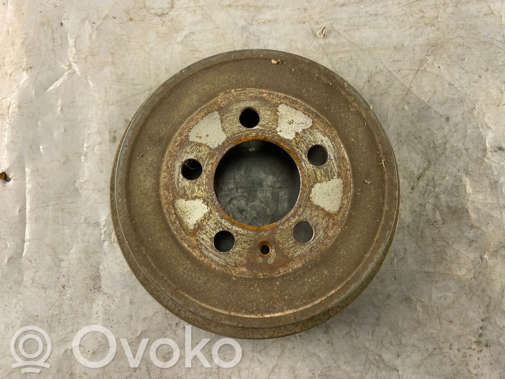 Volkswagen Polo Hamulec bębnowy tylny 