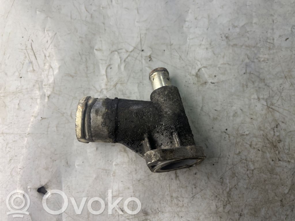 Jeep Grand Cherokee (WK) Engine coolant pipe/hose 
