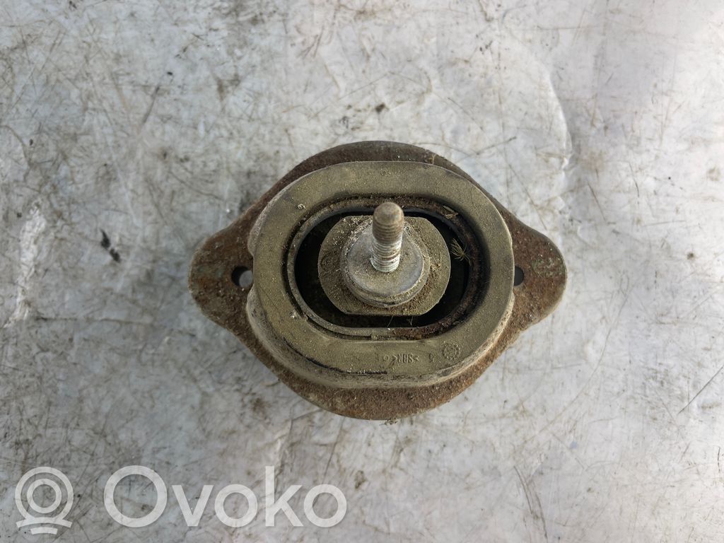 BMW X5 E53 Engine mount bracket 
