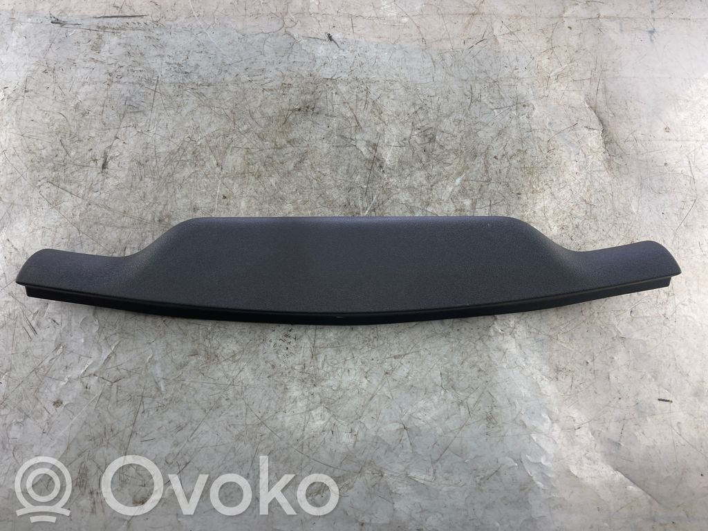 Citroen DS5 Tailgate trim 