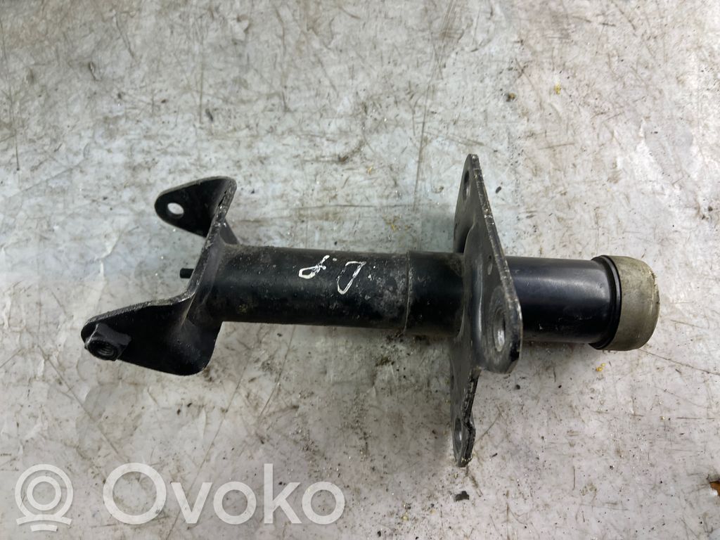 Volkswagen PASSAT B5 Front bumper shock/impact absorber 