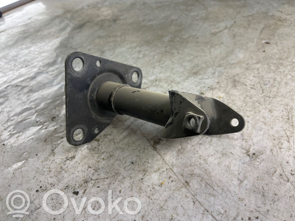 Volkswagen PASSAT B5 Front bumper shock/impact absorber 