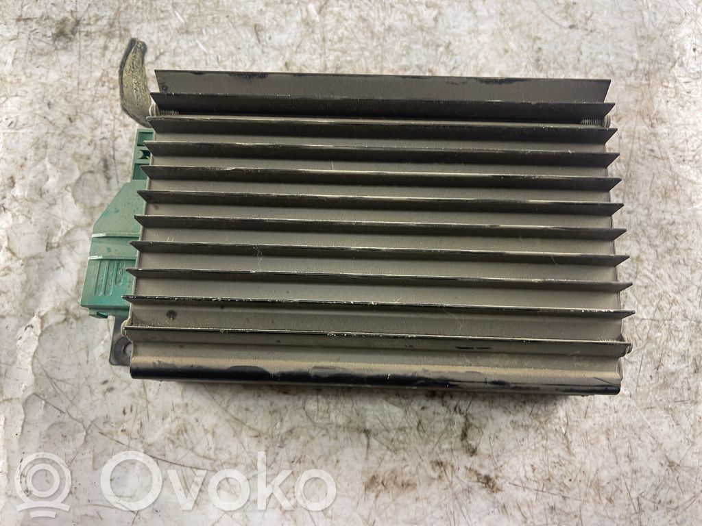 Mercedes-Benz E W210 Amplificator sunet 