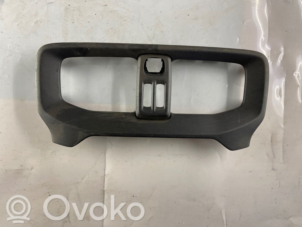 Volvo V40 Paneelin lista 