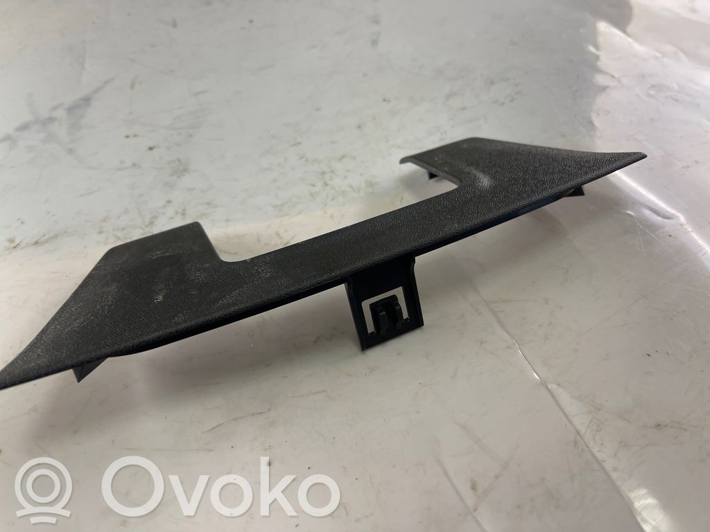 Volvo V40 Osłona rygla zamka klapy tylnej 