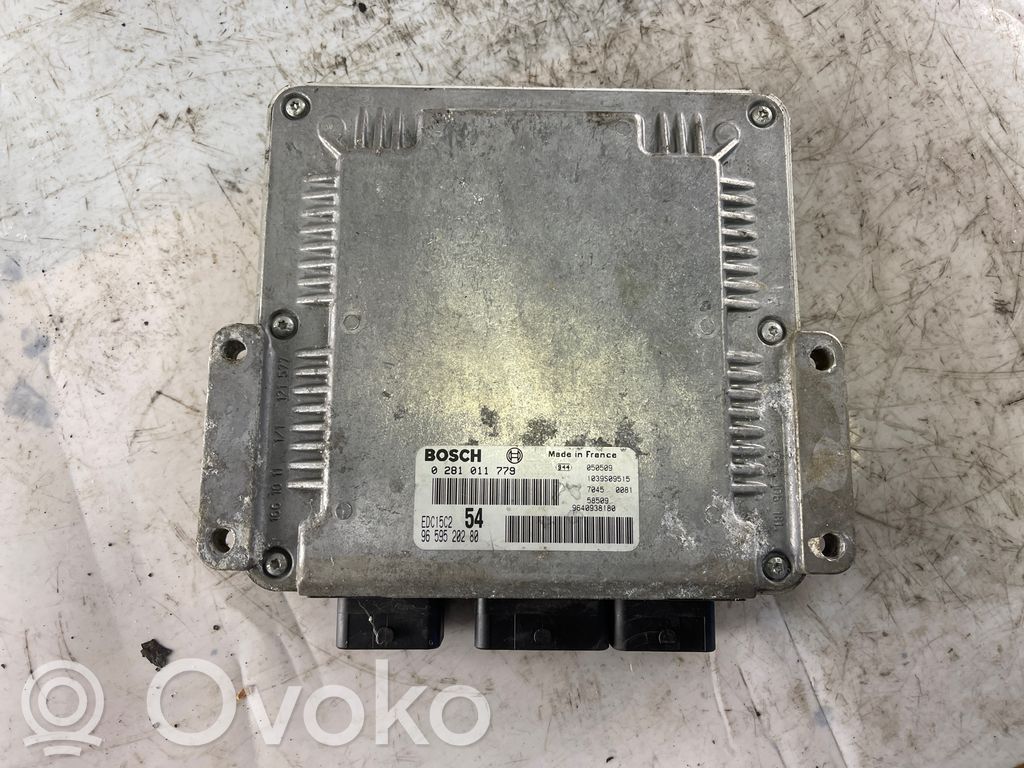 Peugeot 807 Engine control unit/module 