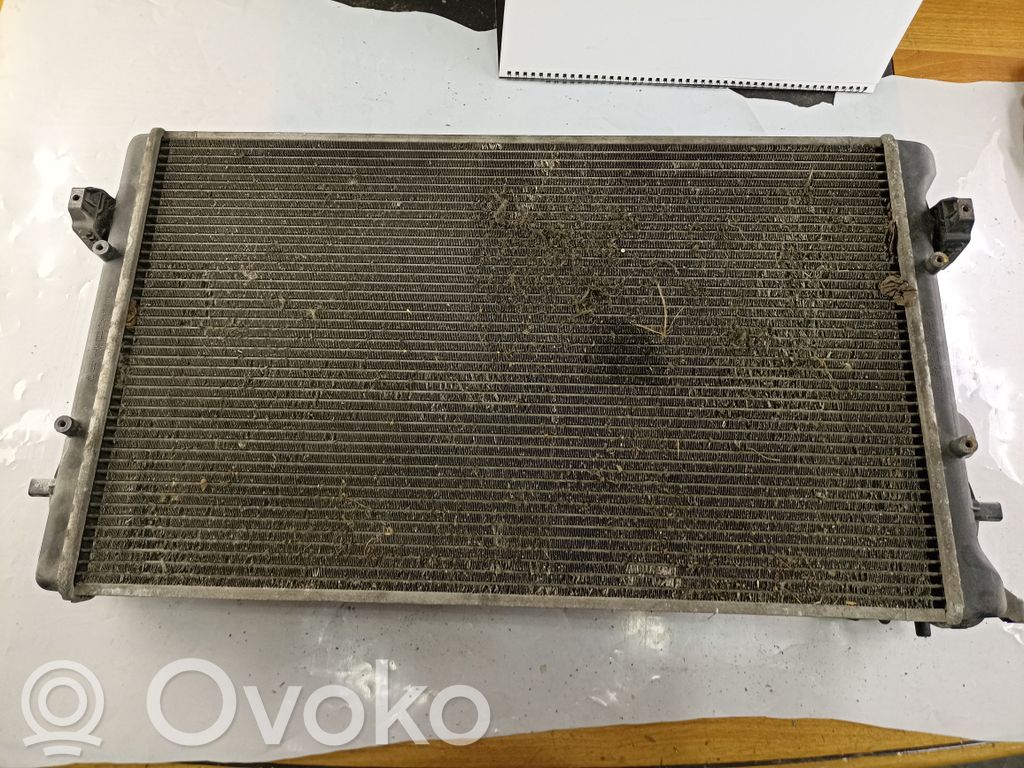 Volkswagen Golf IV Coolant radiator 