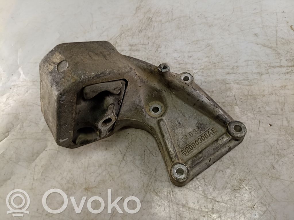Jeep Grand Cherokee (WK) Engine mount bracket 