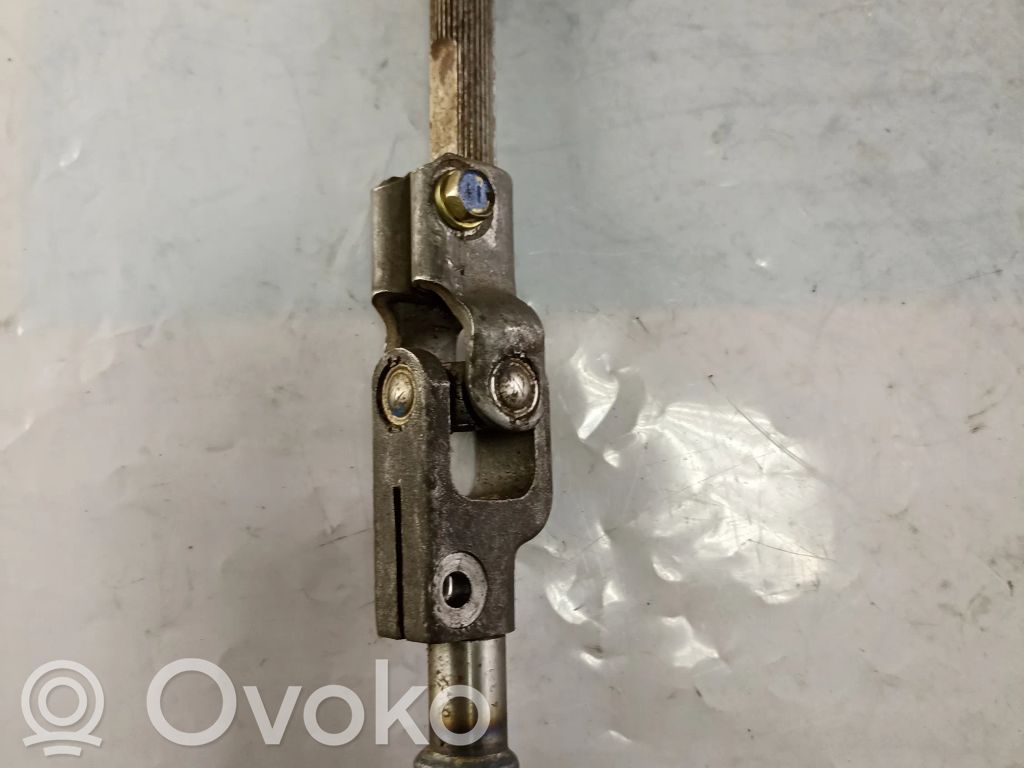 Toyota Corolla Verso AR10 Vairo rato ašies kryžminė jungtis 