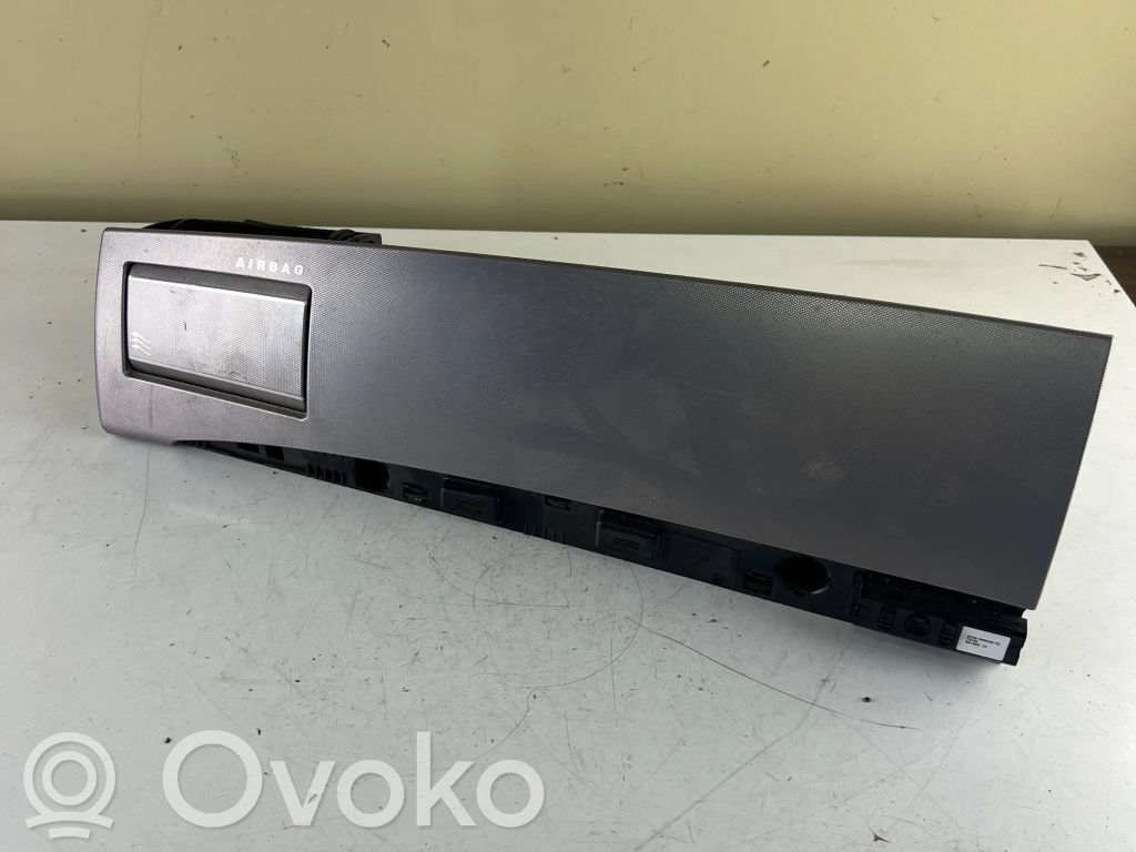 Boczna kratka nawiewu deski rozdzielczej   8X23043C26