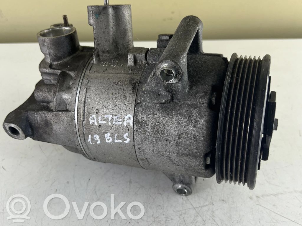 Seat Altea XL Air conditioning (A/C) compressor (pump) 