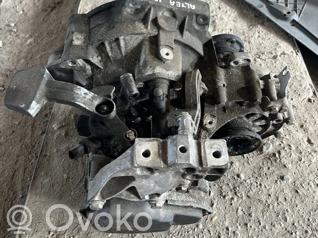 Seat Altea XL Caja de cambios manual de 5 velocidades 