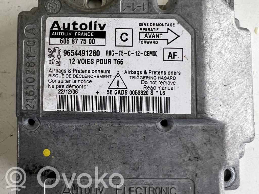Peugeot 307 CC Airbag control unit/module 