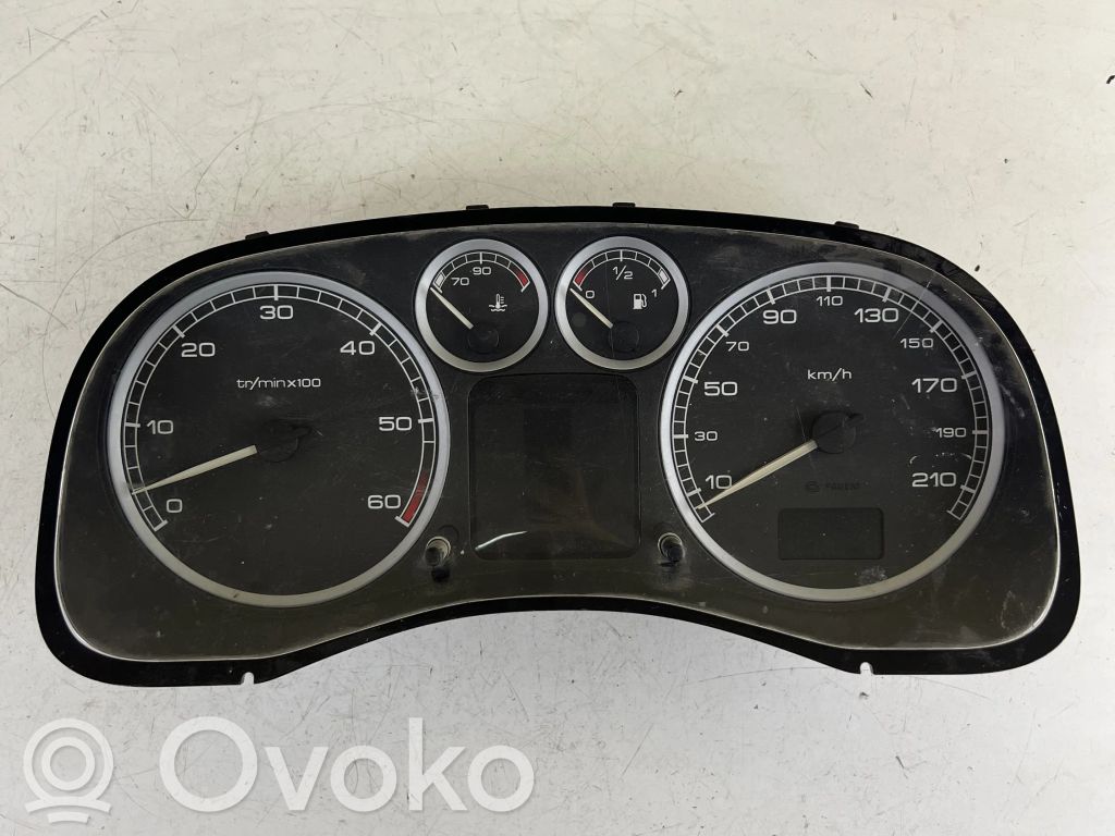 Peugeot 307 Speedometer (instrument cluster) 