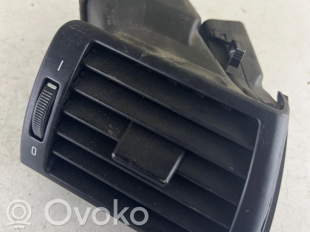 BMW 3 E46 Šoninės oro grotelės 