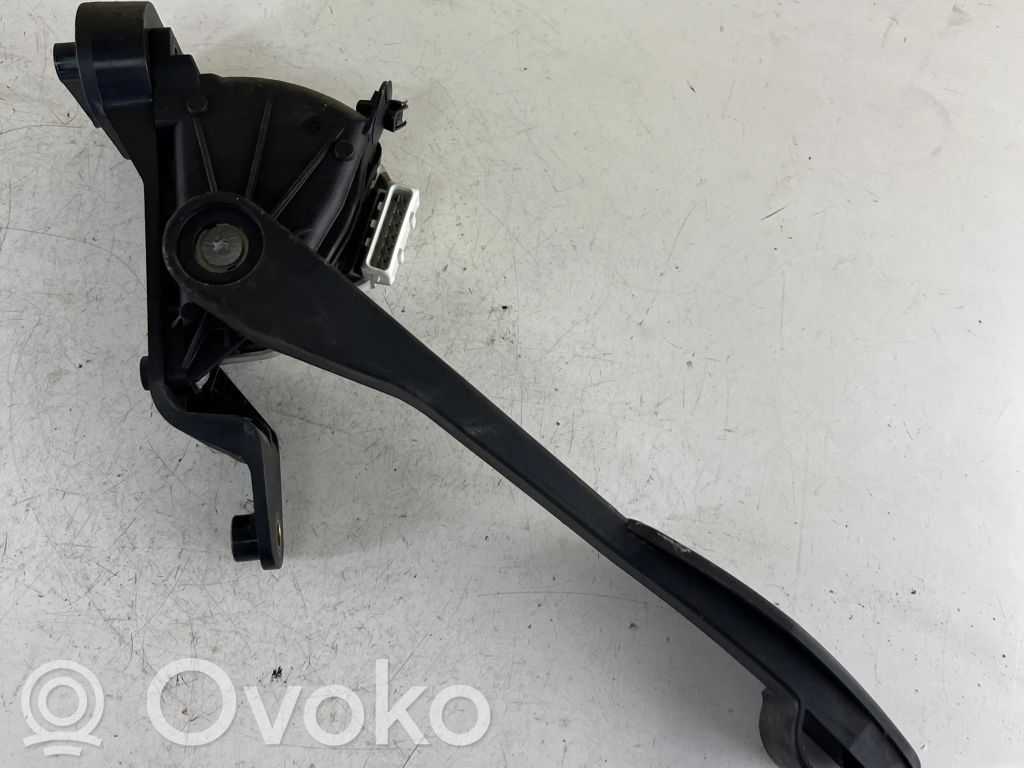 Volvo XC90 Accelerator throttle pedal 