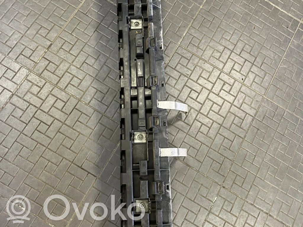 Volvo XC90 Soporte de montaje del parachoques trasero 