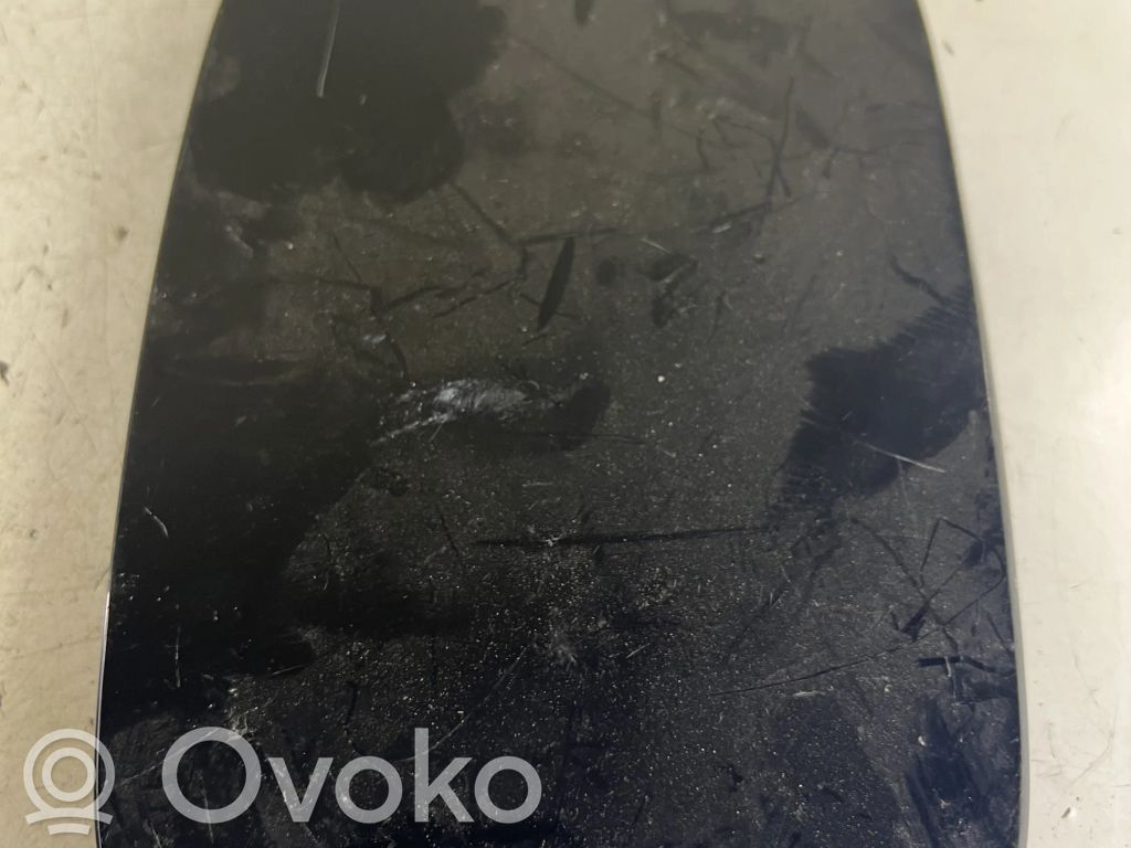 Volvo V50 Klapka wlewu paliwa 